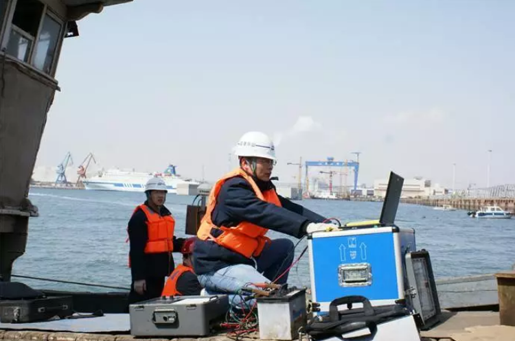 水深測量現(xiàn)場 水深測量現(xiàn)場